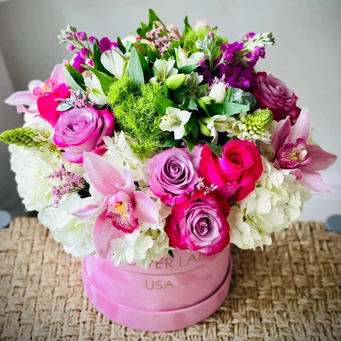 Flowers & Gifts Flowers & Gifts